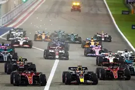 美高梅网页版-转折点!法兰克福迎来里程碑,西甲今夜攻防权衡,赛场秩序良好,纪律约束更严格